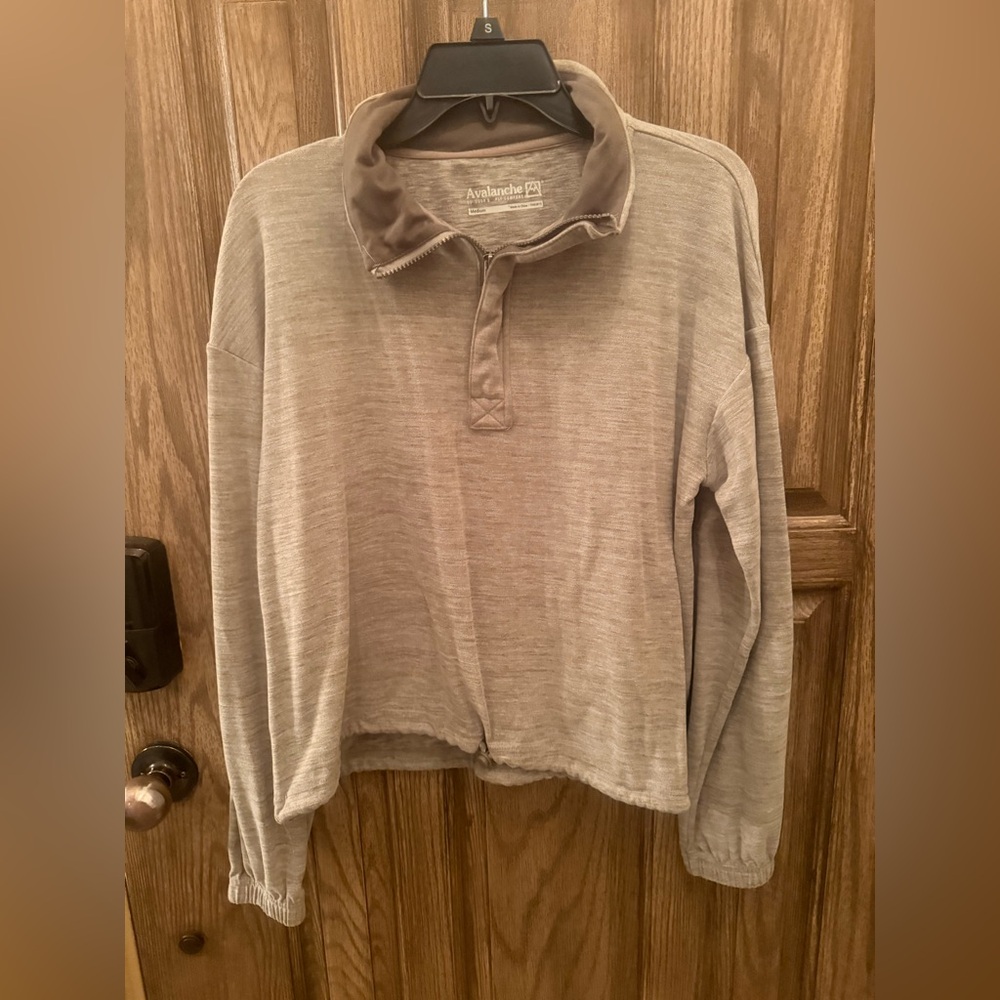 Avalanche Quarter Zip Pullover Size M Light Olive Sage Green